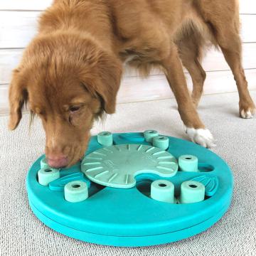 Изображение 3 - Petstages Nina Ottosson Dog Worker интерактивная-игрушка